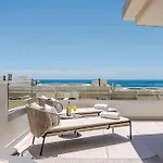 Апартаменты Ultimate Luxury Sea Views At Velaya Rdr408
